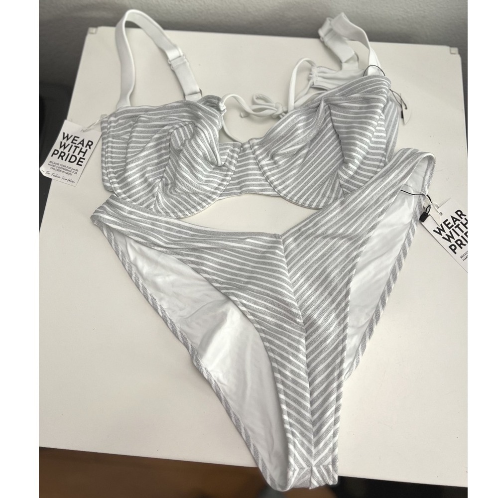 JMP‎ The Label Silver White Striped Metallic Bikini Set Underwire XL New